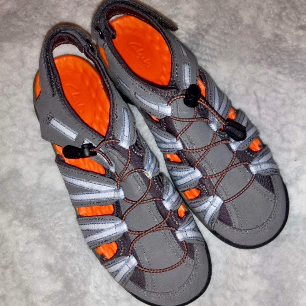 Womens Clark’s sandals